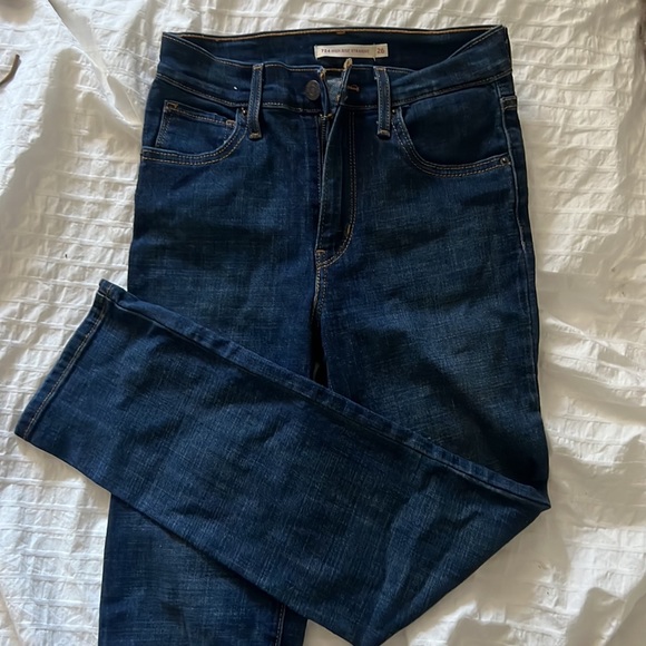 LEVI HIGH RISE 724 - Picture 2 of 3